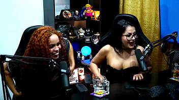 Preview 2 of Basha Ringtun - Emy Tatuada &amp_ Tifany Rocha mostra os biquinhos do peito,  Elas estavam cheia de tes&atilde_o! - Podcast P&aacute_pum no Barraco! COMPLETO NO SHEER E RED