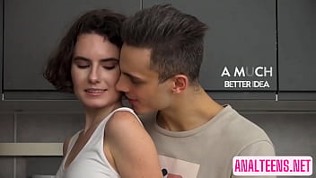 Preview 2 of 6 By - A jovem Darcy Dark tem o desejo de fazer sexo anal pela primeira vez e pede ajuda do seu amigo pra realizar