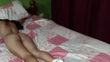 Preview 2 of Fuck With Cousin Birthday - Mi novio me despierta con una deliciosa follada ma&ntilde_anera,  me clava bien duro.