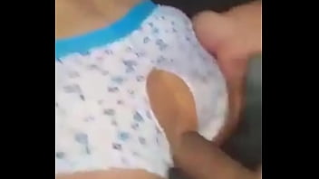 Preview 2 of Mom Relax Pool Hd - Sexo caseiro