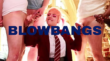 Preview 1 of Song Guo Er - Alternative Girl Gets Horny And Sucks Off A Room Of Guys In A Bukkake Blowbang