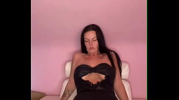 Preview 2 of Seksee Vdeo - Is your dream job being a pussy licker ?