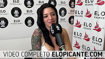Preview 4 of Massage Lick Squirt - PAULI PRADA HABLA SOBRE SEXO SWINGGER CON ELO PODCAST