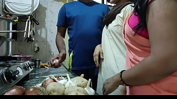 Preview 2 of Xvideonew School - १८ साल की फूल जैसी लड़की को उसके हरामी जीजा ने अपने बीबी के सामने चोद चोद कर रुला दिया
