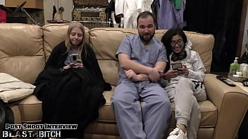 Preview 4 of 3 Girl 1 Boy Family Stroke - Jasmine Rose&#039_s Bush Gets Blasted With Cum By Doctor Tampa On BlastABitch - Reup