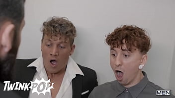 Preview 1 of Prathama Gorakhnath Video - Sneaky Twink Felix Fox Seduces His Handsome Boss Tony D&#039_Angelo For A Day Off Work - TWINKPOP