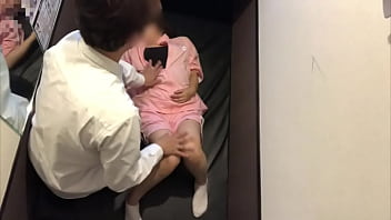 Preview 1 of Mom Forced By Son Open Boos - 普段は大人しい20才女子◯生に一万円払ってSEXするサラリーマン31歳。