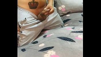 Preview 1 of Farting 11 - Me masturbo pensando en la mujer del cornudo