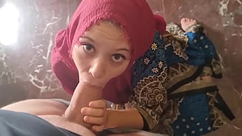 Preview 1 of Red Bu - Muslim suckig big cock and cuming on mouth