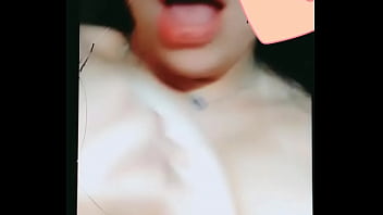 Preview 1 of Finger Happy Blondes - ZIA TROIA PER IL NIPOTE