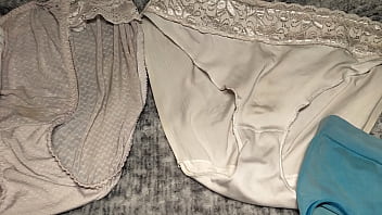 Preview 1 of Xcxv Cv - Masturbarme con los panties usados de mi amiga