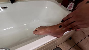 Preview 3 of Bed Room Seen - Sexy slut rubbing some oil on her body
