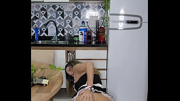 Preview 3 of Slut Walking Wearing Anal Hook - Dia de faxina ( completo no red