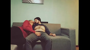 Preview 2 of Xxx Telugu Antys - Saboreando la verga de mi macho en el sof&aacute_.