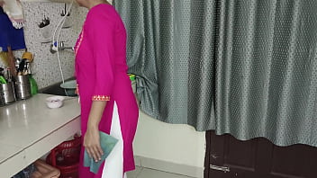 Preview 1 of La Badante - Newly married bhabi fucked by her devar in kitchen- Devar ne bhabi ke laakh mana karne pe bhi chod diya