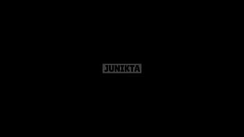 Preview 1 of Tube Porn Emocu Porno - Cheating on his girlfriend while she&#039_s in the bathroom   JUNIKTA