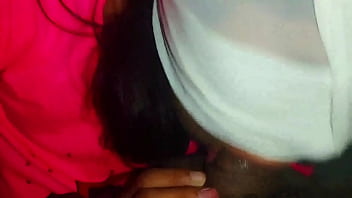 Preview 3 of Third Gender Xvideo - Rica morena se levanta la falda y da unos buenos sentones