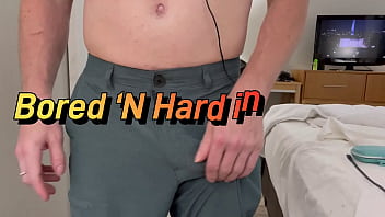 Preview 1 of Klassnoe Porno - Bored &lsquo_n hard in Tampa