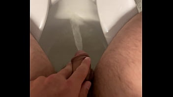 Preview 1 of Www Jabrdst Xxx Com - I took 3 massive pisses in the airport ?