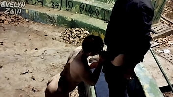Preview 1 of Postman Hindi Dubbed - Marido levou a zain em uma pra&ccedil_a pra dar pra 2 e gravou tudo !