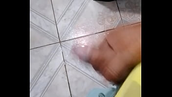Preview 2 of Funking With Husband Friend - Roludo batendo uma