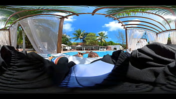 Preview 2 of Cunt Bog - Casal nu na beira da piscina