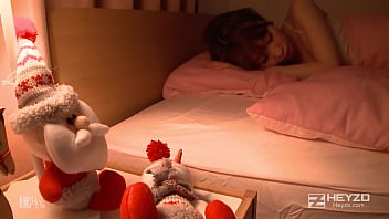 Preview 2 of Mother Ans Son Mle Love - エロサンタがハメにヤッてくる～プレゼントは卑猥なおもちゃ！？～ - 瑞乃れもん 2