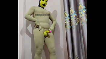 Preview 2 of Japanesa Ngetot Dg Istri Teman - Zentai BTS photo shooting behind scene banana penis