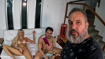 Preview 1 of Film Kuth - Ela est&aacute_ de volta e veio aprontar aqui Bruna Ferraz