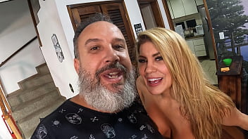 Preview 4 of Film Kuth - Ela est&aacute_ de volta e veio aprontar aqui Bruna Ferraz