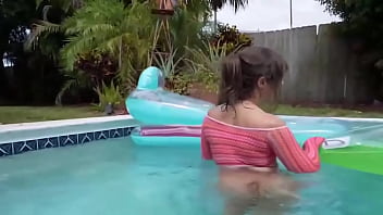 Preview 2 of 20 Years Gril Xxx Vdio Hd - What a Big Booty - Tommy King,  Alex Jones