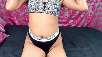 Preview 2 of Dog Girl Sexxi Hours Videos - Biwi gaand nahi marwati to bhabhi ki gaand mar li
