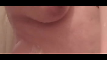 Preview 4 of Xxx Video Move Mp4 2017 - Nos duchamos juntos florecitamamitaRica y mi stepson Alex