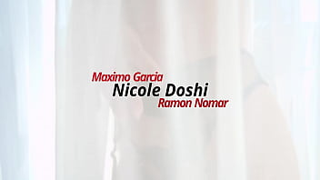 Preview 1 of Fuck Int The Shower - Nicole Doshi squirting double penetration