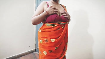 Preview 1 of Pinoy Pinay Sex Scadal - Sangeeta getting hot pissing