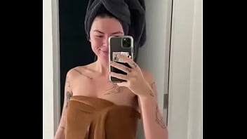 Preview 2 of Hight Milfed - Wanna see my boobs