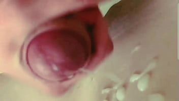Preview 4 of Bara Gangs Xxx - Cumming on Lisinha&#039_s pussy door