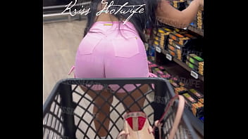 Preview 1 of Bg Breast Xxx Hot V Downlod - Kriss Hotwife no supermercado