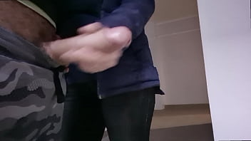 Preview 2 of Hidu Girl - A man drives his dick and waits for a beautiful neighbor to see how he masturbates his dick so that she looks at him and fucks,  she liked his dick and she wants to bang and masturbate him herself