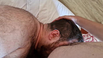 Preview 4 of Muslim Xxx Vidiyos - Dando de mama polla a gordito peludo