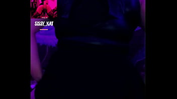 Preview 3 of Bunyi Ahahah - PUTITA MONTANDO DILDO