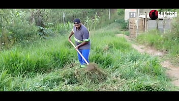 Preview 1 of Samol Gahls Xxx - Trabalhador olha o vizinho pela janela na punheta