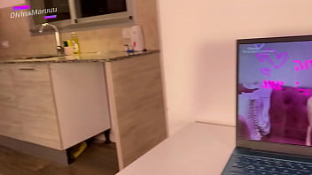 Preview 1 of Machine Fuck Woman - Me caliento mirando el CASTING de MELISA BUNNNY y le Pido a mi productor que me de su leche