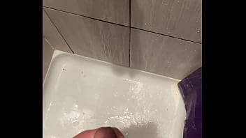 Preview 4 of Tissues Anal - Pissing fun