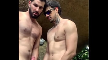 Preview 4 of Bigo Dqirting - Peguei meu namorado no meio do mato.