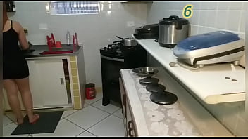 Preview 1 of Milf Mom Son Milf - Nicole romanoff foi na minha casa faser almo&ccedil_o para nos mais ante de terminar o almo&ccedil_o rolou um clima de sexo na conzinha e foi muito gostoso v no Red e no sheer