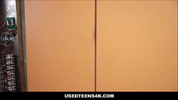 Preview 1 of Video Seal Band Xxx Full Hd - UsedTeens4K - Cute Blonde Teen Is Freeuse For Big Dick Stranger While Caught Inbetween Elevator Doors - Jill Taylor,  Rion King