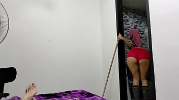 Preview 1 of Clips Snapch - Mi AMIGA  pervertida me da una rica mamada para despu&eacute_s pedirme que me la folle por su apretado co&ntilde_o - sexo casero