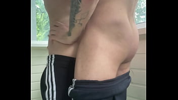 Preview 4 of Sexing Naked - пацаны с района мутят на балконе