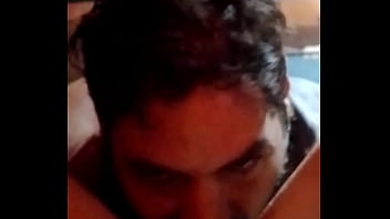 Preview 3 of 2 Zi - Chupando una rica concha